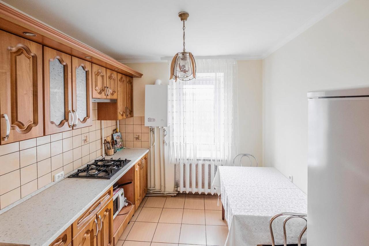 Apartment on Polevaya 44/12 Bohuslav Bagian luar foto