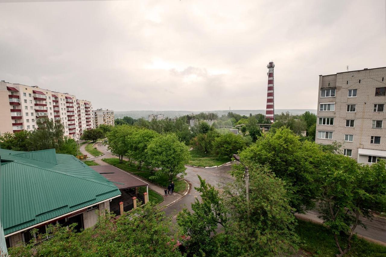 Apartment on Polevaya 44/12 Bohuslav Bagian luar foto